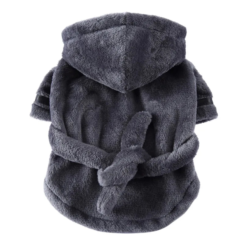 Pyjama en serviette pour chien avec capuche – Confort luxueux et absorption à séchage rapide !