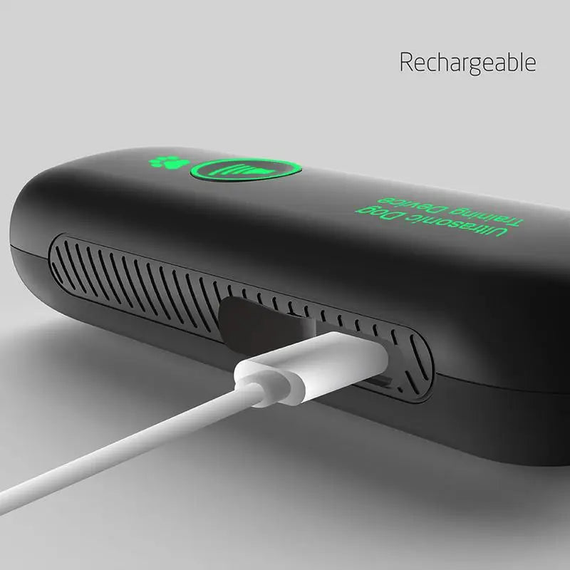Appareil de contrôle des aboiements de chien à ultrasons – Outil de dressage du comportement rechargeable et efficace !