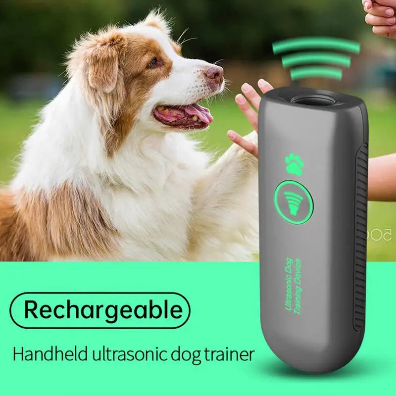 Appareil de contrôle des aboiements de chien à ultrasons – Outil de dressage du comportement rechargeable et efficace !